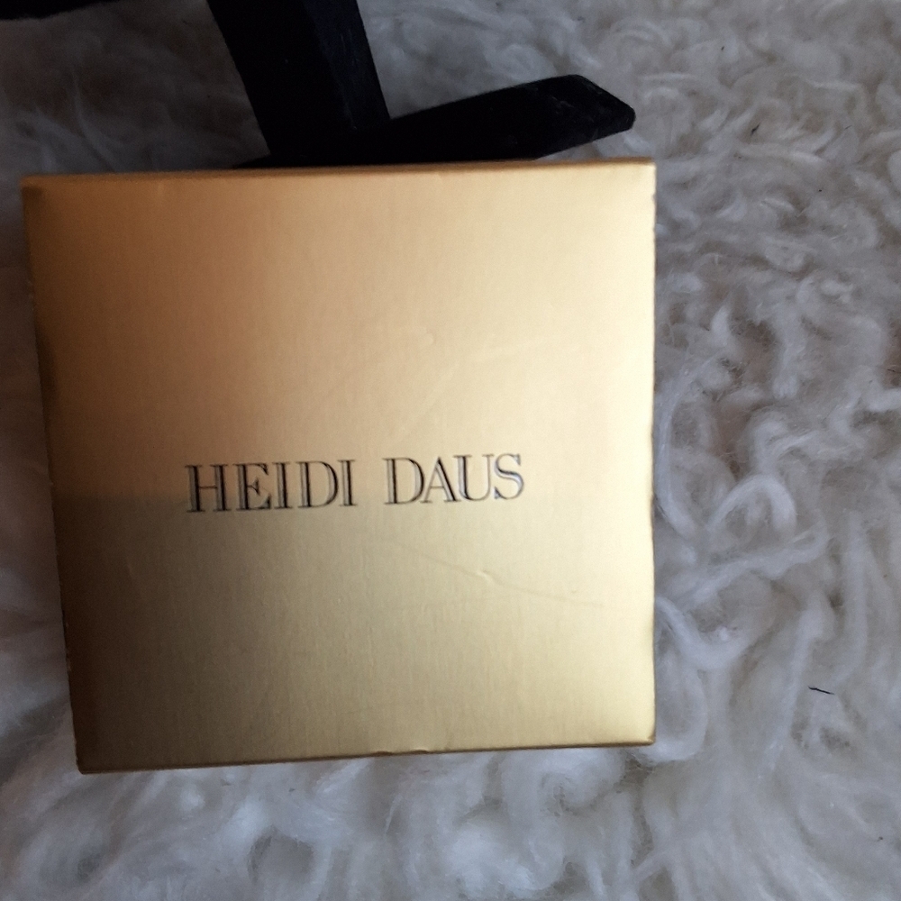 Heidi Daus Lobster Tails Crystal Statement Blue Crystal Pirerced Earrings NIB - Picture 2 of 10